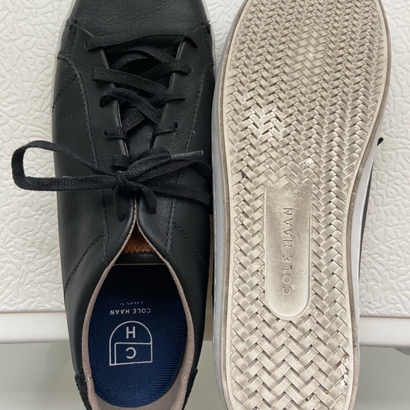 Cole Haan Lace Up Sneakers in Black. Almost new condition. - Picture 1 of 1